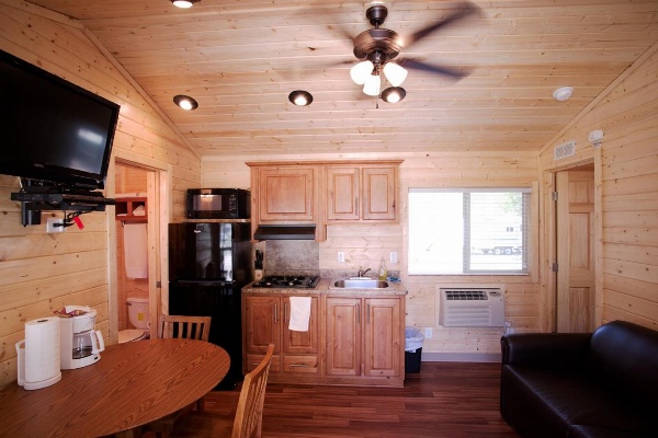 Soledad Canyon Cottage 2 image 4